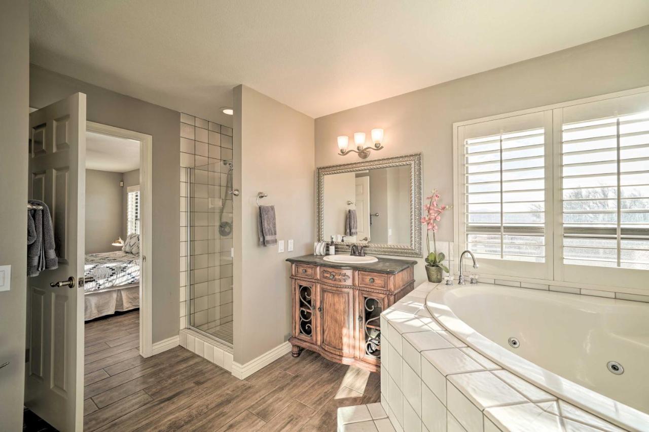 Zen Desert Oasis with Lake View, 1 Mi to Beach! Lake Havasu City Exterior foto
